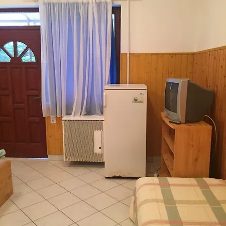 ゲストハウス Matroz