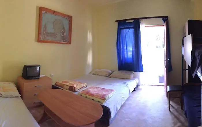 בית הארחה Matroz *